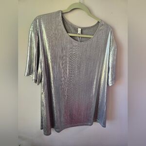 Agnes Orinda Silver Metallic Plissé Ribbed Tee xl